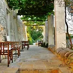 Otel Masseria Trulli E Vigne