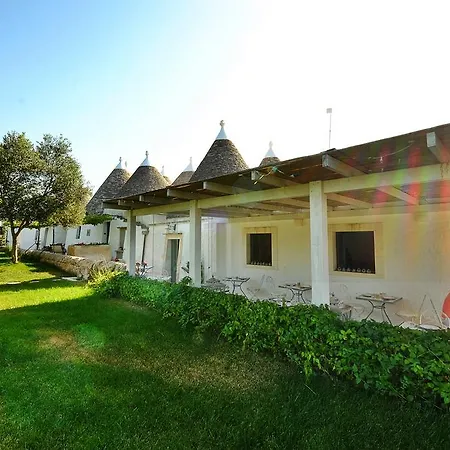 Masseria Trulli E Vigne 4* Мартина-Франка