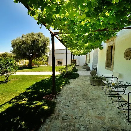 Masseria Trulli E Vigne 4*