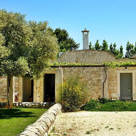 Masseria Trulli E Vigne Hotel