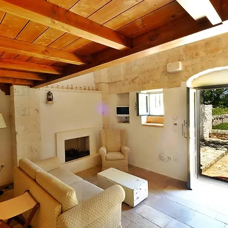 Masseria Trulli E Vigne