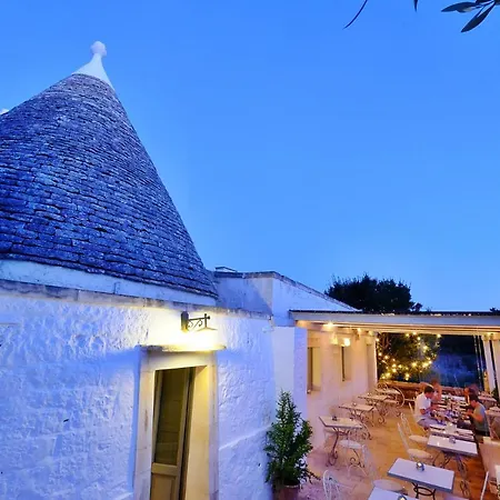Masseria Trulli E Vigne Hotel