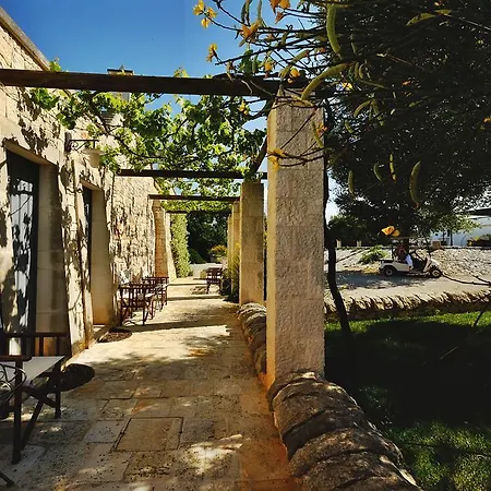 Masseria Trulli E Vigne 4*