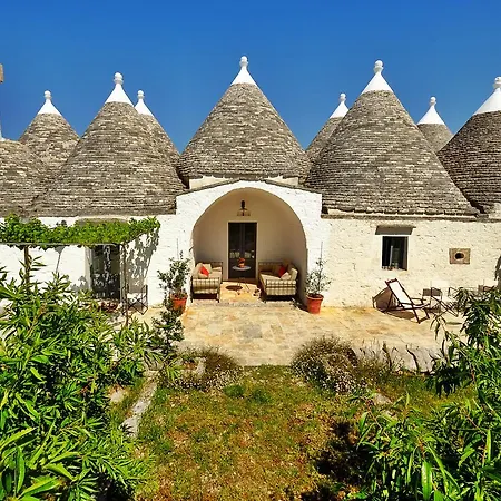 Masseria Trulli E Vigne Hotel 4*