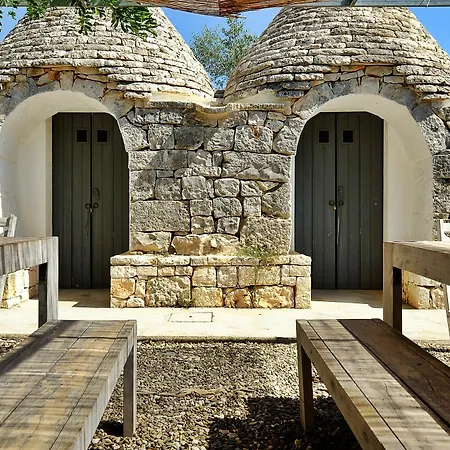 Masseria Trulli E Vigne